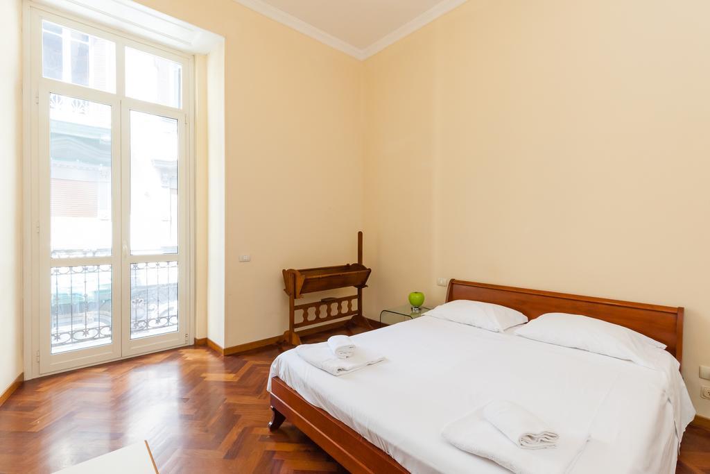 Residenza Duomo 314 Apartment Наполи Екстериор снимка
